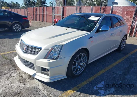 2013 Cadillac Cts-V z USA, uszkodzony, nr VIN 1G6DV8EP6D0112673